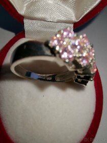 Dámský prsten s růžovými zirkony - 9