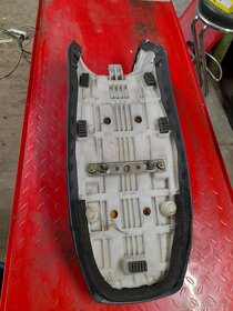 Suzuki 650 xf freewind - 9