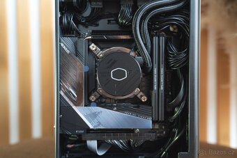 NOVÝ HERNÍ PC - i7-12700KF / 32GB RAM / 2TB SSD / RTX 4080S - 9