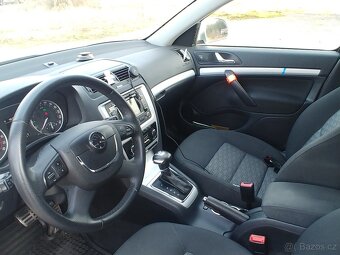 Škoda Octavia II facelift combi 1.6 TDi AP 2011 výborný stav - 9