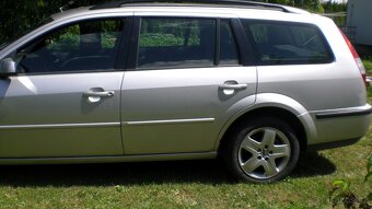 Ford Mondeo Mk3 2,0TDCI,96Kw,rok 2005 - 9