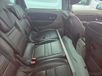 Renault Scenic III 1,4i 96kW Kuze Navigace - 9