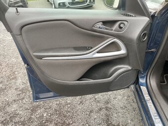 Opel Zafira 2.0 CDTi, r.v. 6/2012, naj. 197.502 km - 9