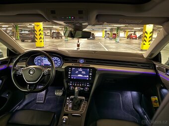 Volkswagen Arteon 2.0 TDI DSG Elegance - 9