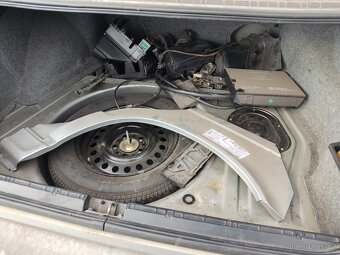 BMW E34 535i / eko placeno / veškeré náhradní díly - 9