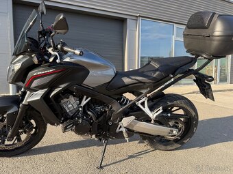 Honda CB650F - 9