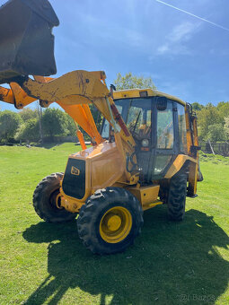 Kolový Bagr JCB 2CX - 9