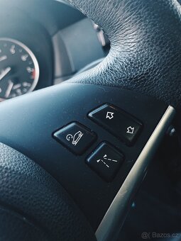 BMW 530xi LCI 200kw Manuál - 9
