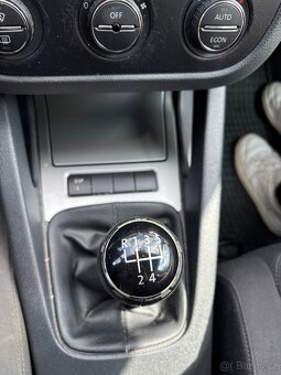 VW Golf V 1.9 TDI - 9