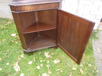 Rohová vitrína 46 x 46 cm - 9