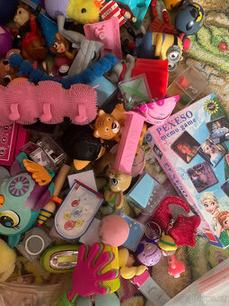 Směs hraček (DeAgostini edice Kouzelné čtení, reprák a figur - 9