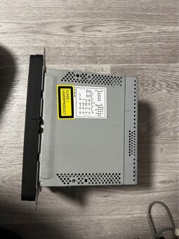 Autorádio RNS 300 - 9