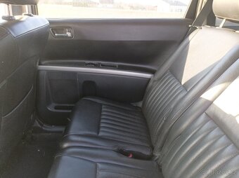 Toyota Corolla verso II - kožený interiér - 9