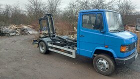 Mercedes Benz 811D,nosič kontejneru - 9