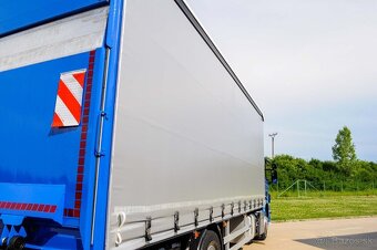 VALNÍK S PLACHTOU 18-PALETOVÝ + HYDRAULICKÉ ČELO SCANIA P250 - 9