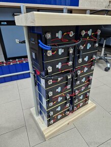 Sestava kvalitní LiFePO4 baterie 48V/290Ah+, Smart BMS - 9