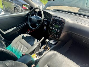 Toyota avensis t22 2.0 110kw - 9