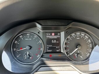Škoda Octavia Combi 1.2 TSI 77 kW Elegance (2013) – TOP stav - 9