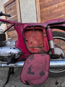 ČZ 175 Deluxe rok1969 - 9
