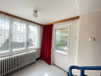 Rod.dům 5+1, garáž, zahrada v obci Rapotín, okr. Šumperk - 9