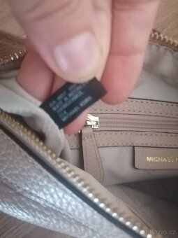 Kožená kabelka Michael Kors - 9