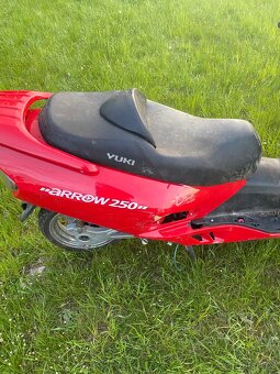 Skutr yuki 250 ccm - 9