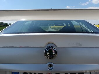 WRC křídlo Octavia - 9