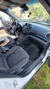 Chevrolet Orlando VCDi 2.0, 120kW, r.v.2013, ČR, 2.majitel - 9