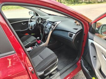 Hyundai i30 1.6 CRDi STK 2/2027 - 9
