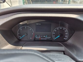 Ford Tourneo Custom - 9