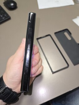 Prodám Samsung Galaxy z fold 3 - 9