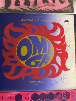 LP desky OMEGA – 11 ks, 9x originál podpisy celé kapely - 9