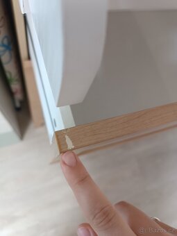 Přebalovací pult s komodou - 9