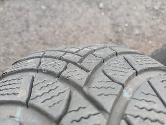 Prodám sadu Orig ALU kol VW 165/65R15 zimní - 9