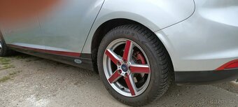 Ford Focus mk3 , 1.6 r.v.2011 benzín - 9