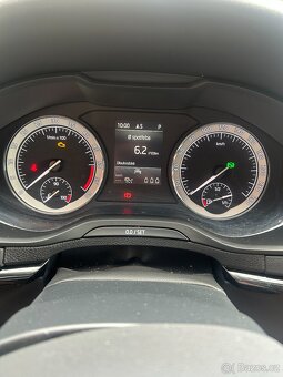 Škoda Karoq, 2.0, 110Kw, 4x4, první majitel - 9