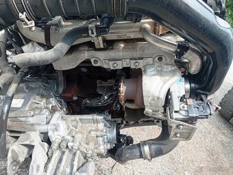 PEUGEOT 4007, CITROEN C-CROSSER MOTOR 2,2HDI 115KW 4HN - 9