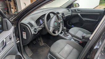 Škoda Octavia 2 liftback 2.0 TDI - 9