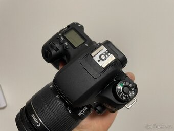 Canon EOS 760D jako nový + stabilizovaný 18–55mm objektiv - 9