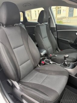Hyundai i30 combi 1.6TDi 2017 - 9