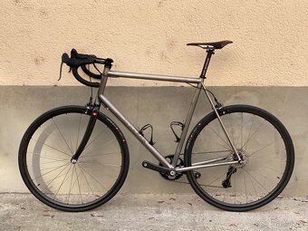 Titanové Custom kolo Cielo Rosso 6,4kg (XL) - 9