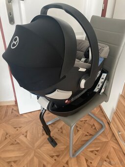 Autosedačka Cybex Aton 5 se základnou - 9