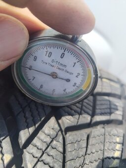 VW ID.3 orig. zimni kola 5x112 + 215/50/19 ZIMA - 9