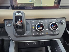 Land Rover Defender 183kW 4x4 110 D250 X-DYNAMIC //27.800km/ - 9