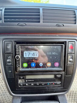 VW Passat 1.9TDI 96kW Highline (TOP výbava, po servisu) - 9