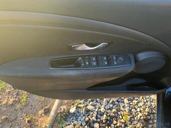 Renault Megane kombi 1,6 - 9