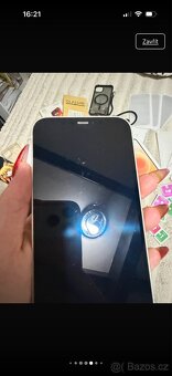 IPhone 12 - 9