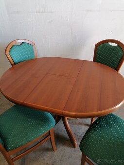 Jídelní set, rozkládací stůl a 4 židle - 9