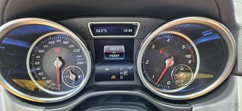 Mercedes-Benz GLS 350d 4MATIC AMG, Pano,el. tažné, 360° - 9