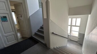 Pronájem 5 kanceláří s přísluš. v centru Trutnova - 9